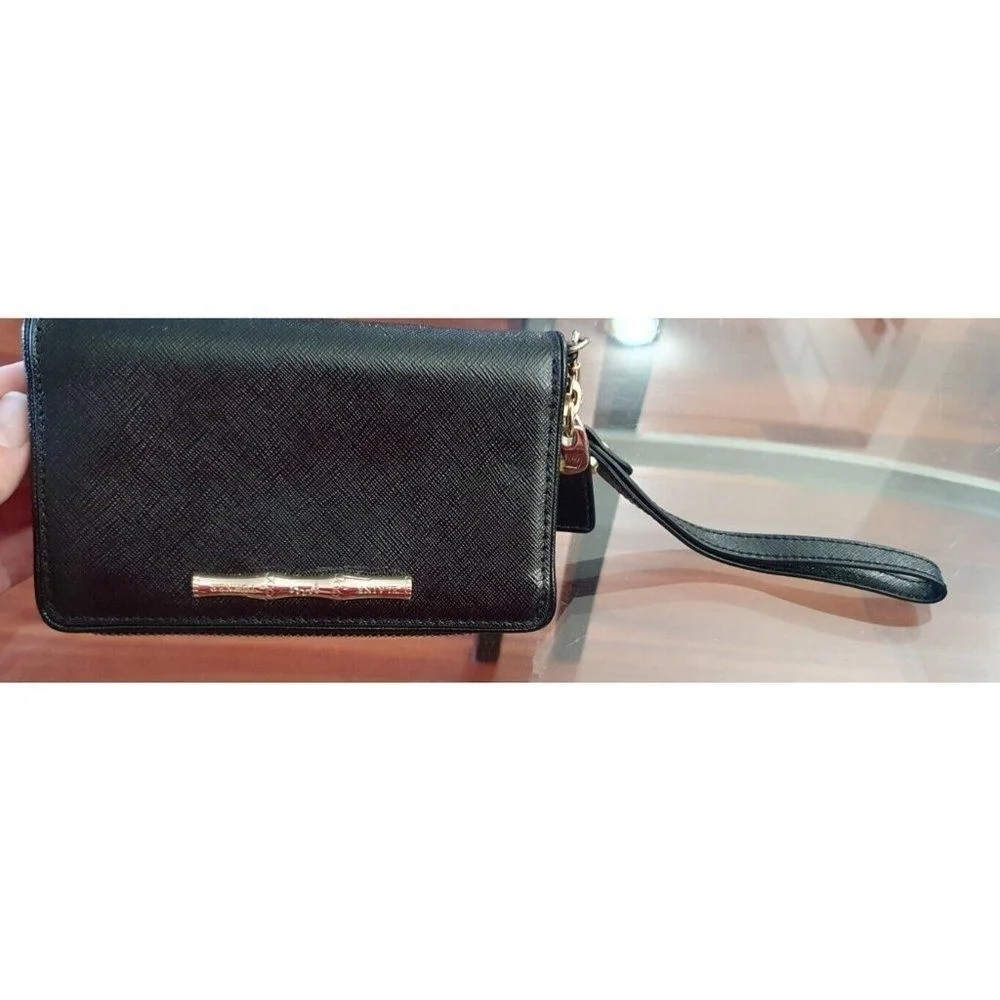 Elaine Turner zip around leather wallet with multiple CC slots